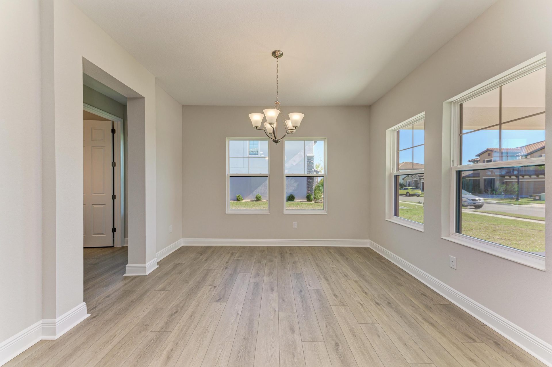 8502 Dove Bog - DINING