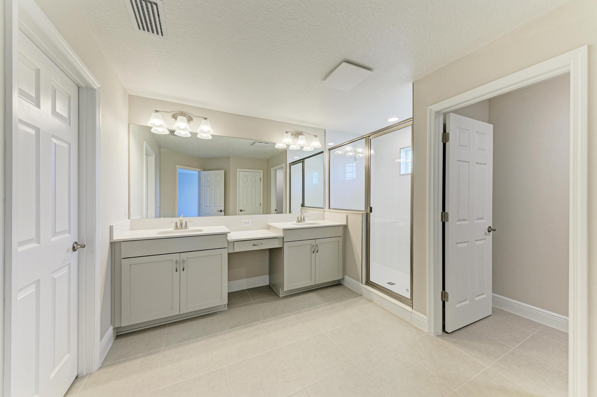 8502 Dove Bog - MASTER BATH