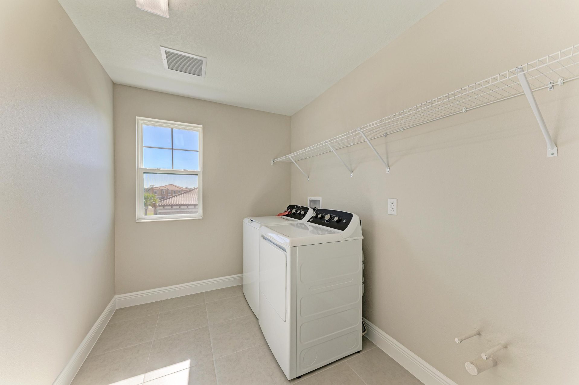 8502 Dove Bog - LAUNDRY