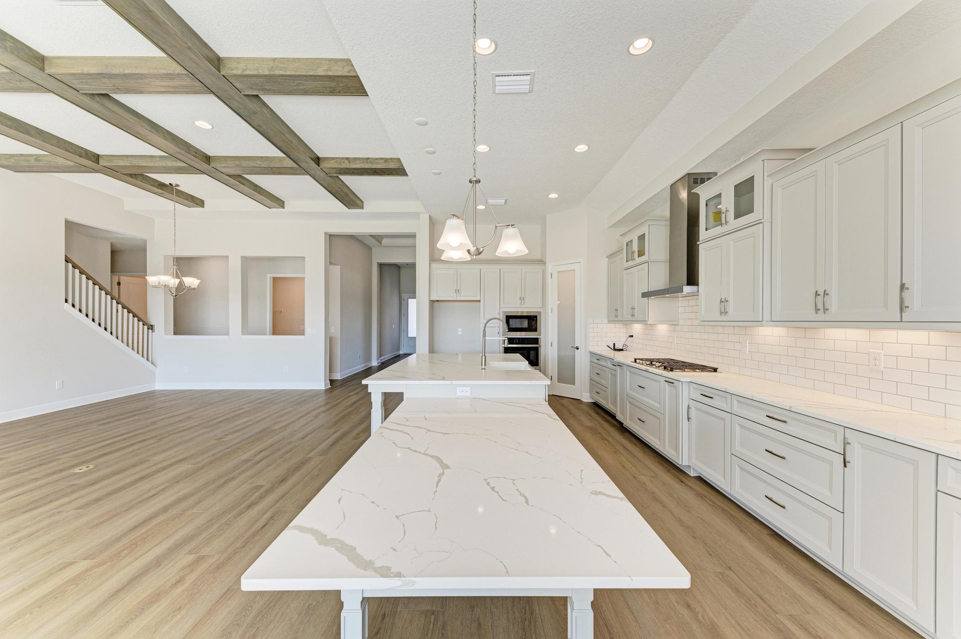 Biscayne II - 35576 Big Hawk Dr - Gourmet Kitchen