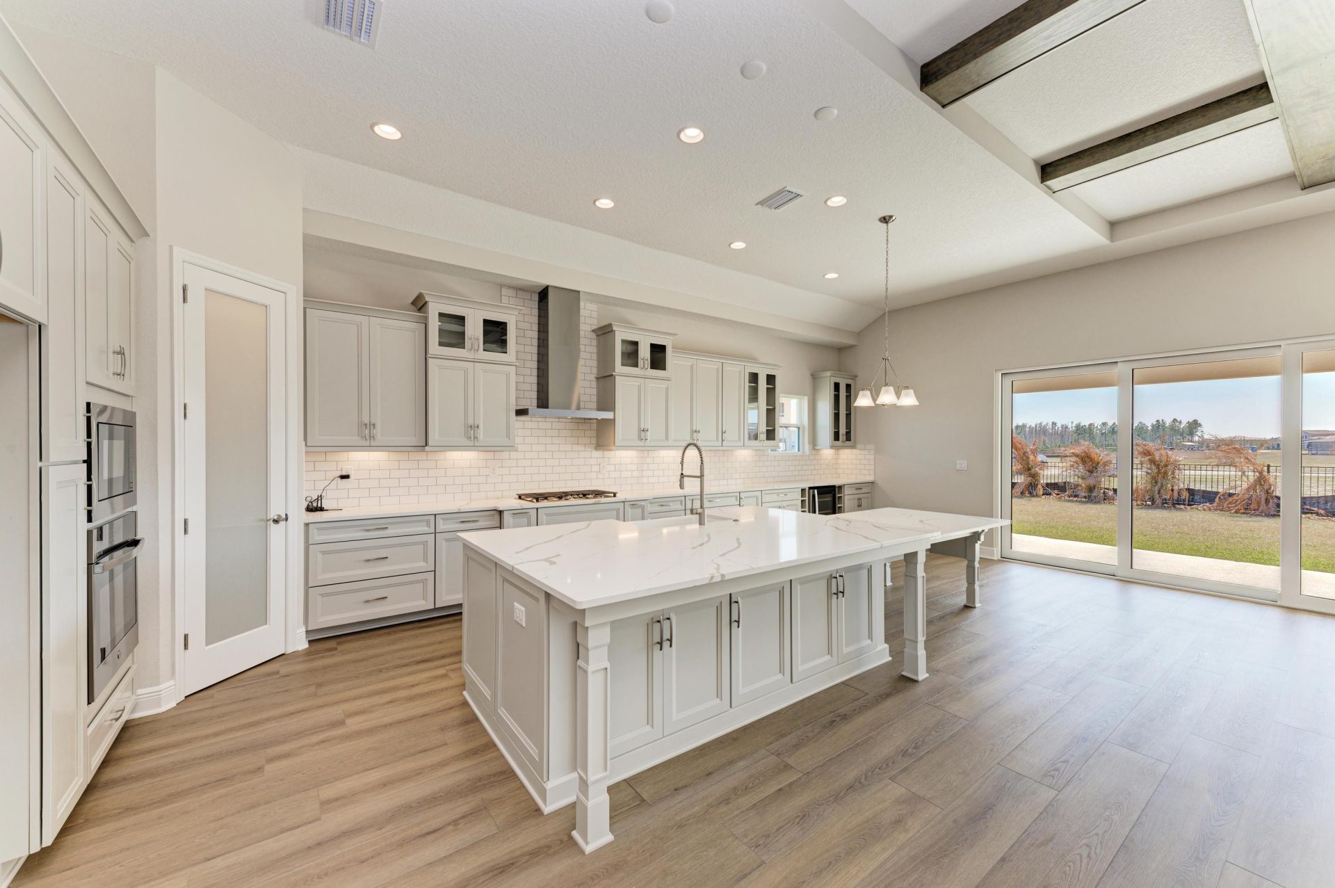 Biscayne II - 35576 Big Hawk Dr - Gourmet Kitchen