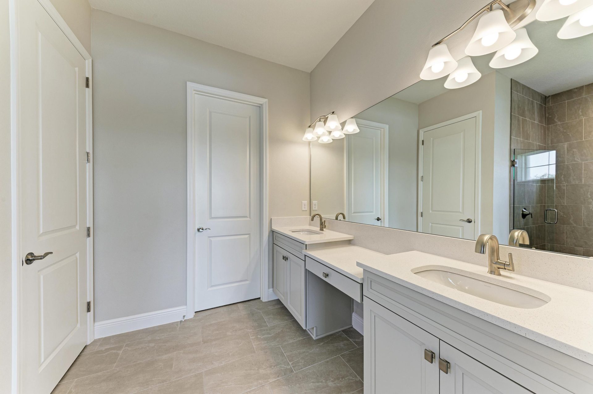 Islamorada II - 10307 Ashaway Dr - Owner's Retreat