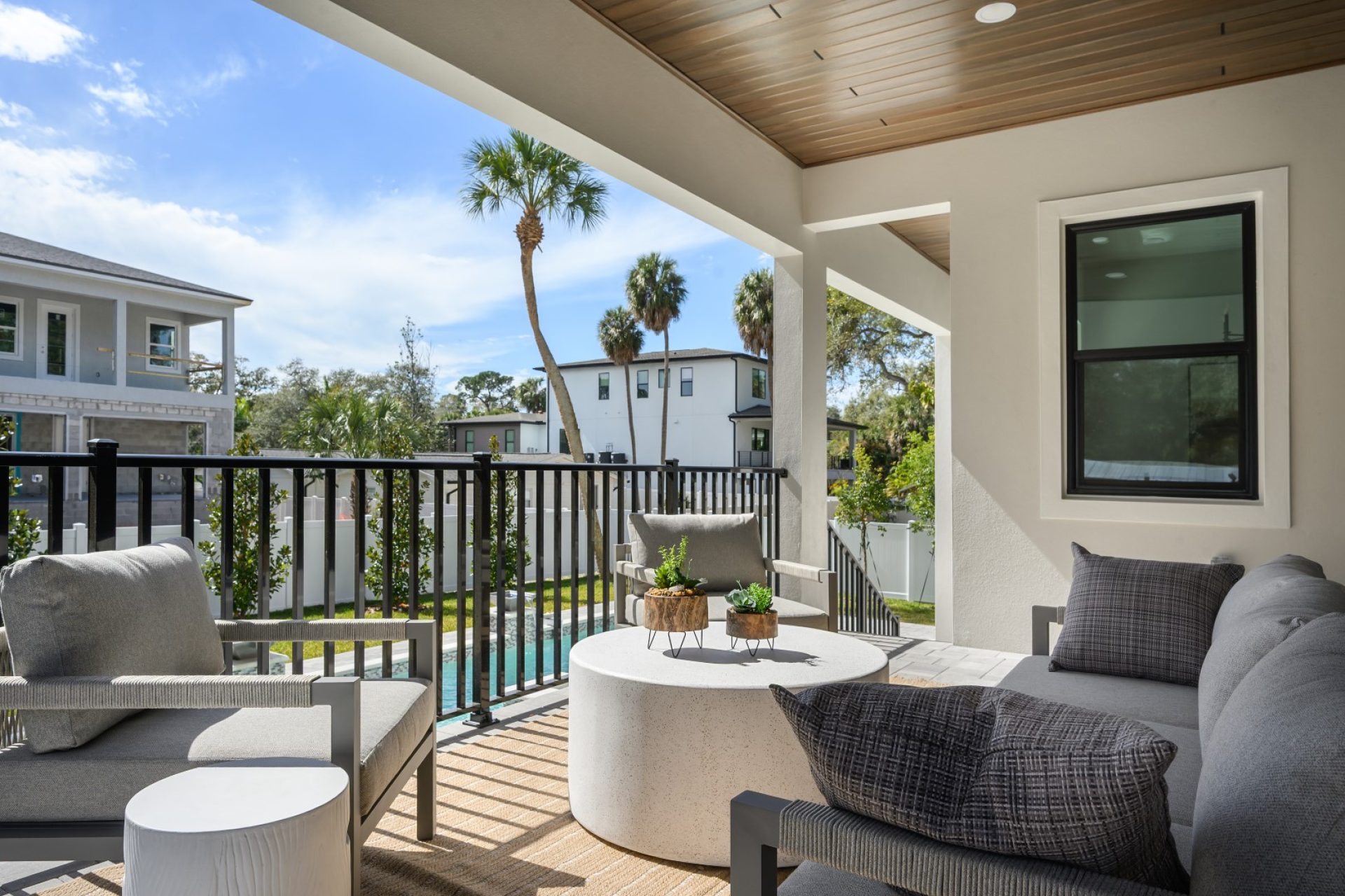 4712 W Clear Ave | Granada A | Covered Lanai