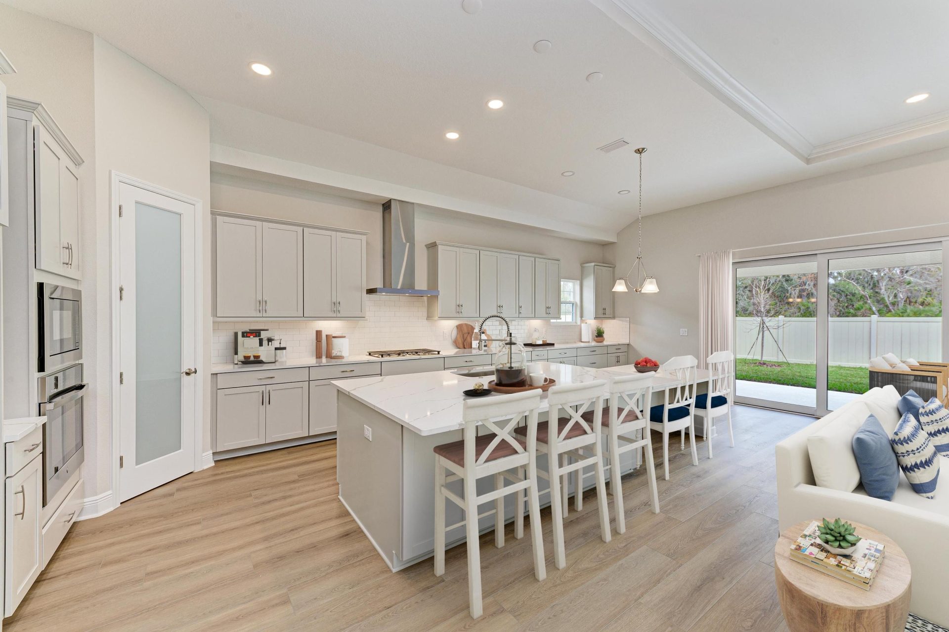 Biscayne I - 13072 Homestead Ln - Virtual Staging