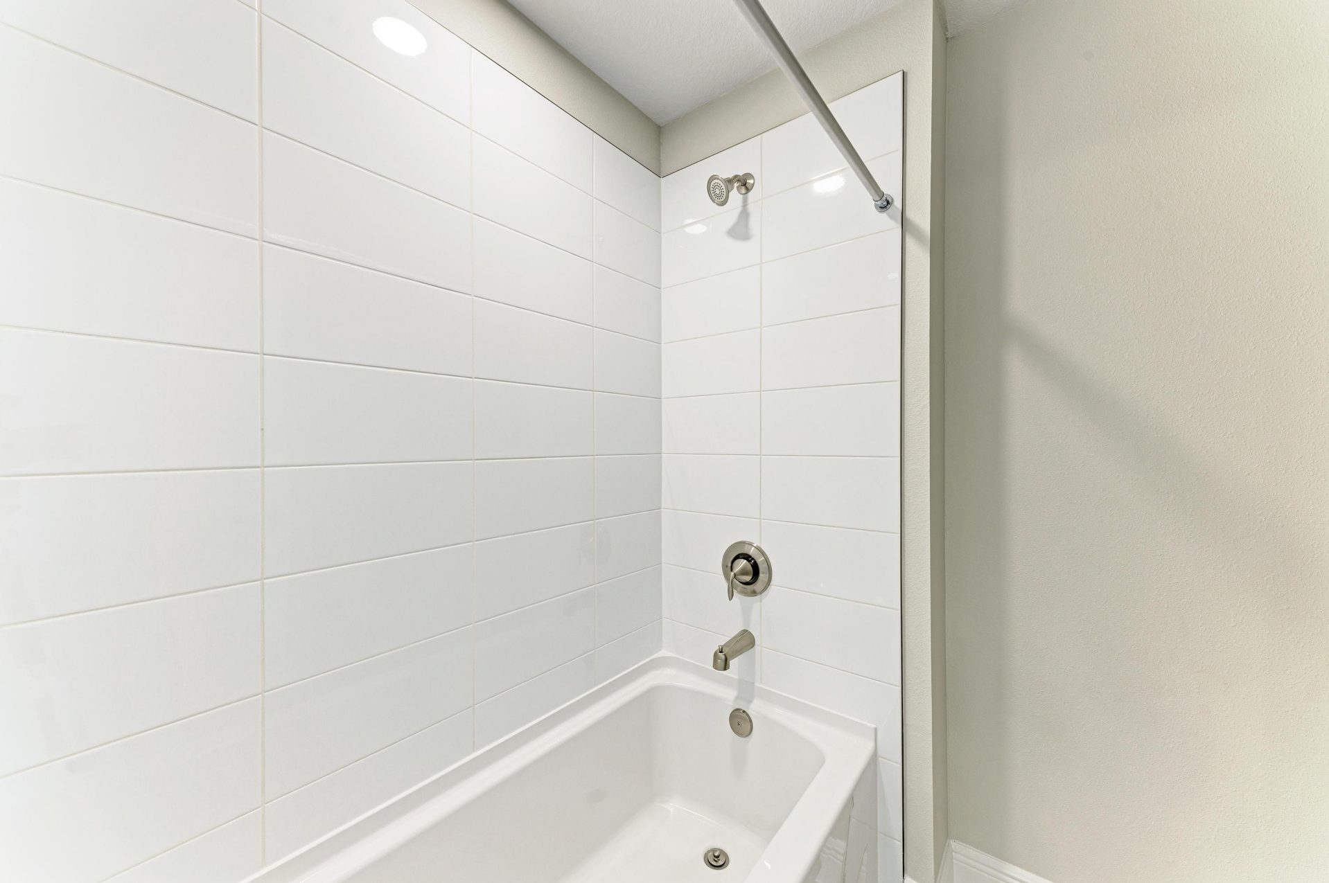 Pelican - 13718 Heartwood Way - Secondary Bathroom