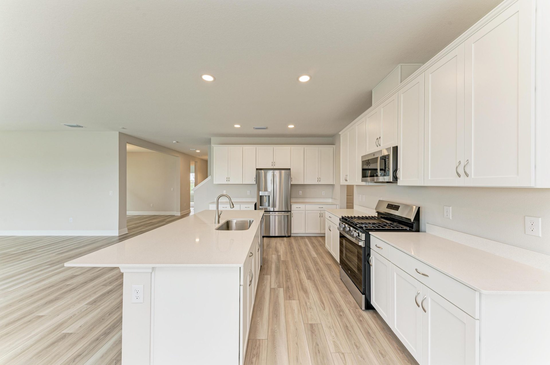 Pelican - 13718 Heartwood Way - Gourmet Kitchen