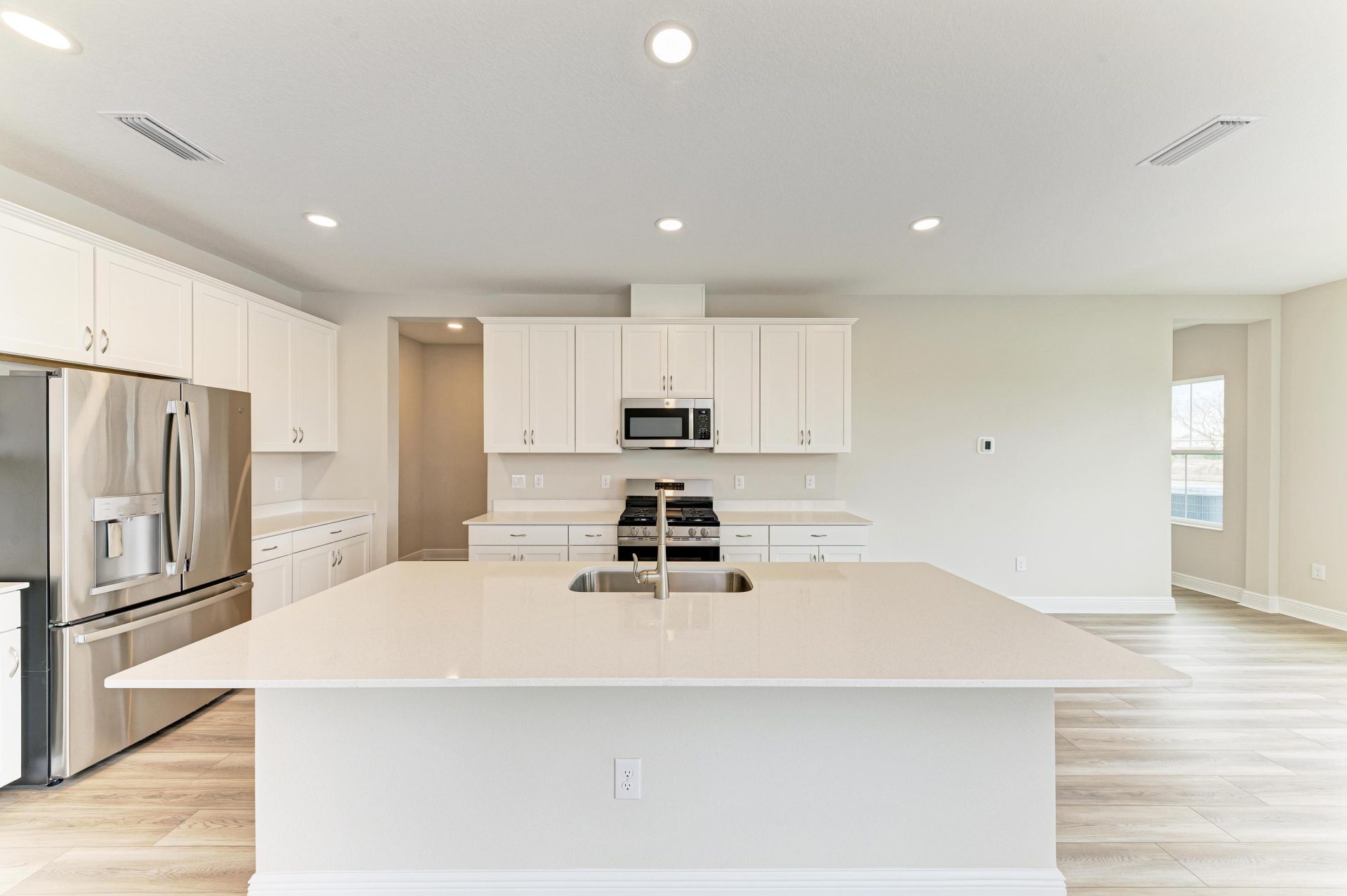 Pelican - 13718 Heartwood Way - Gourmet Kitchen