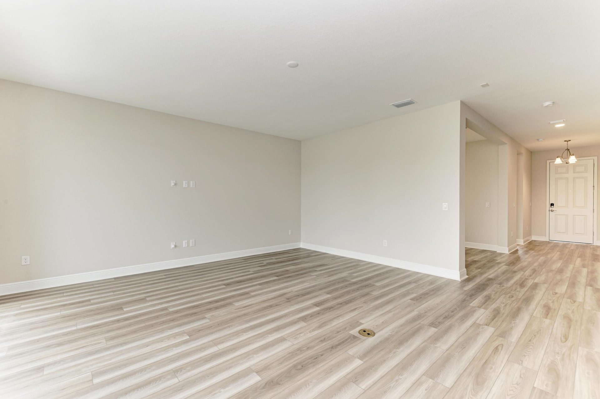 Pelican - 13718 Heartwood Way - Grand Room