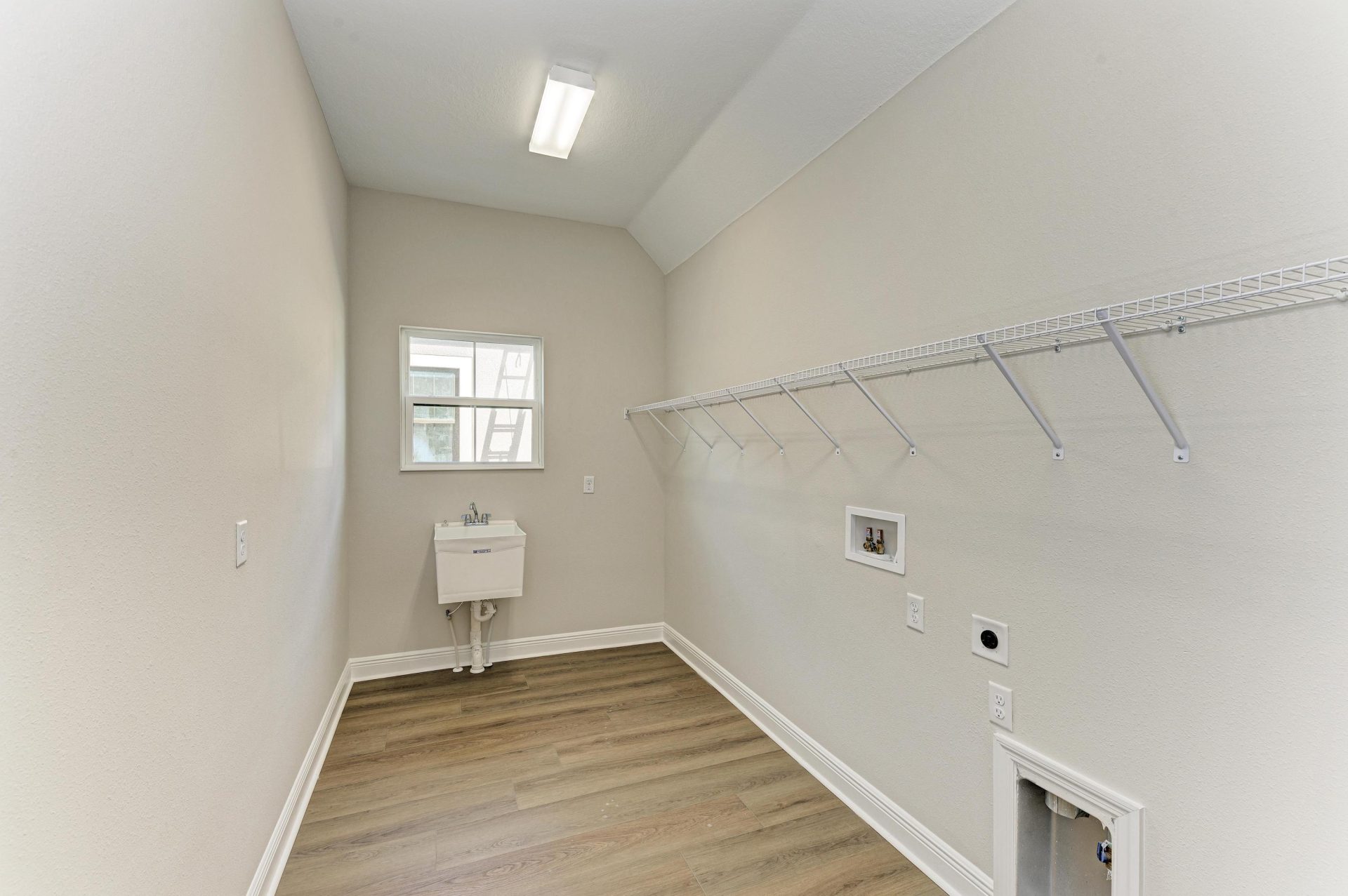 Cedar Key II - 4630 Cedar Fog Ct - Laundry