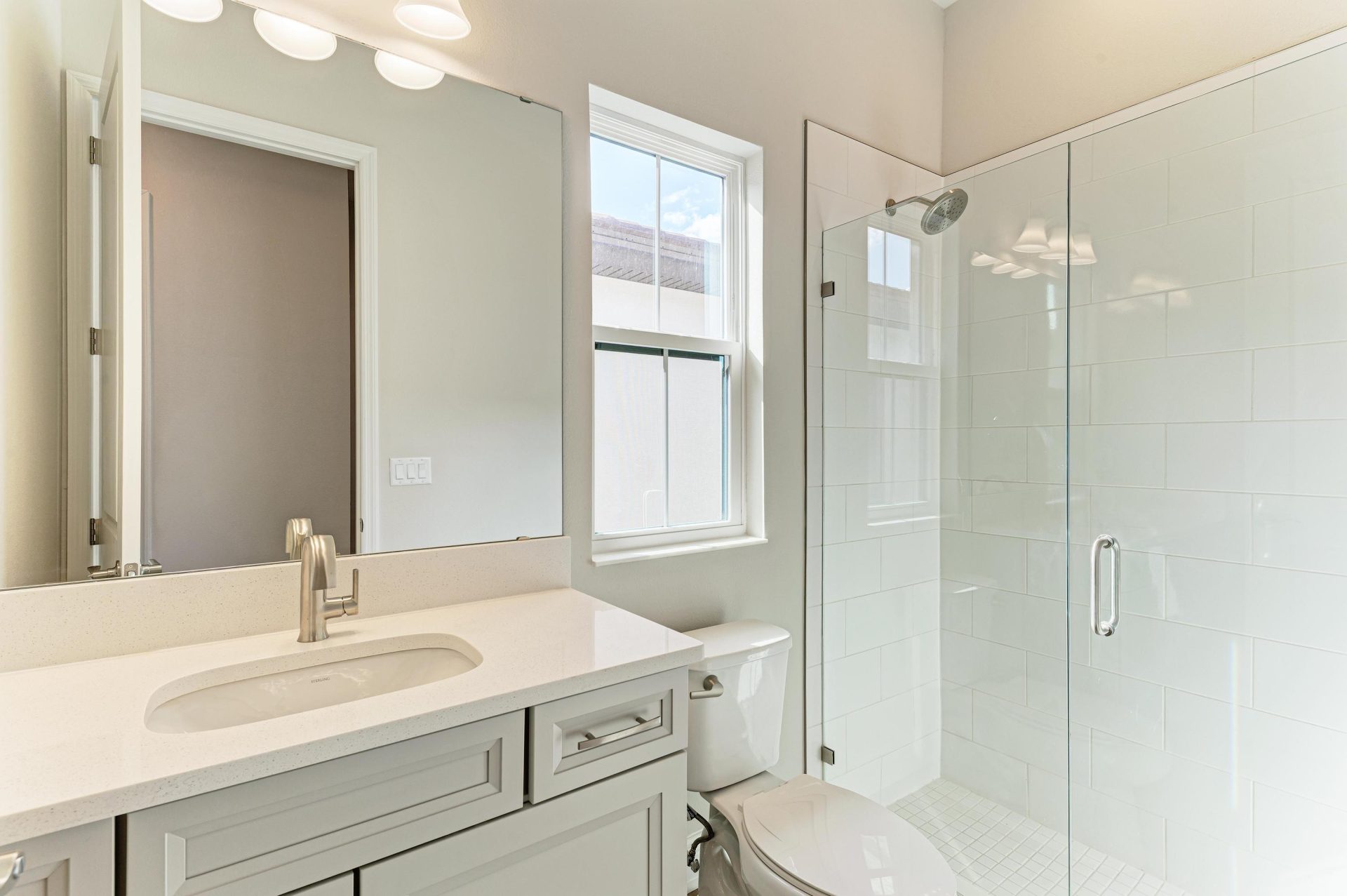 Cedar Key II - 4630 Cedar Fog Ct - Secondary Bathroom