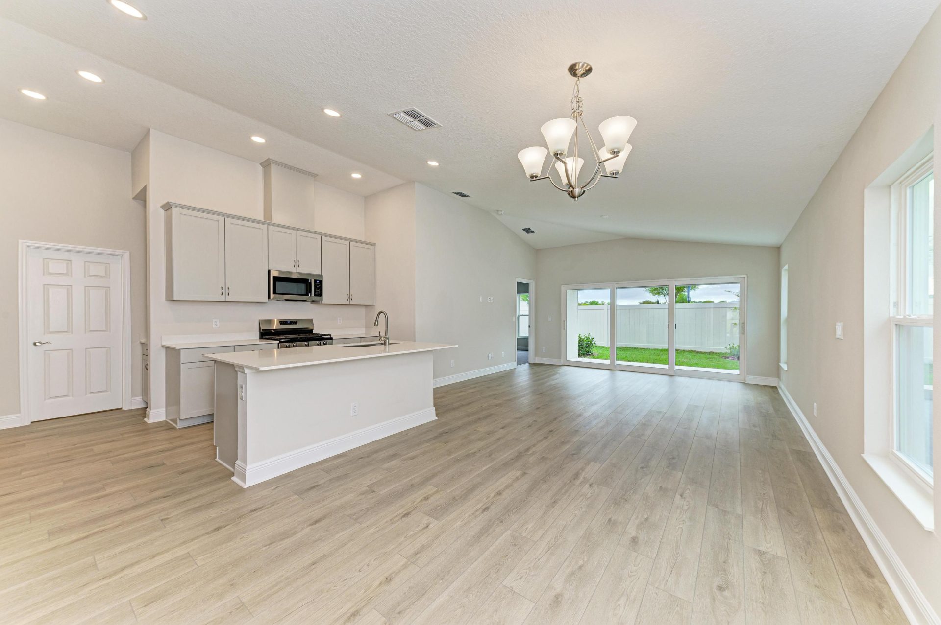 Bridgeport B - 12310 Oak Hill Way - Kitchen and Grand Room