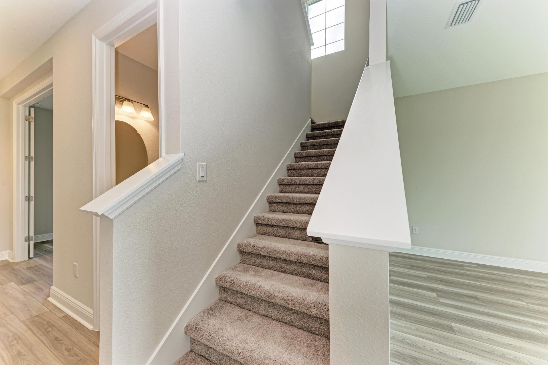 Kingfisher - 8509 Dove Bog Ter - Stairs