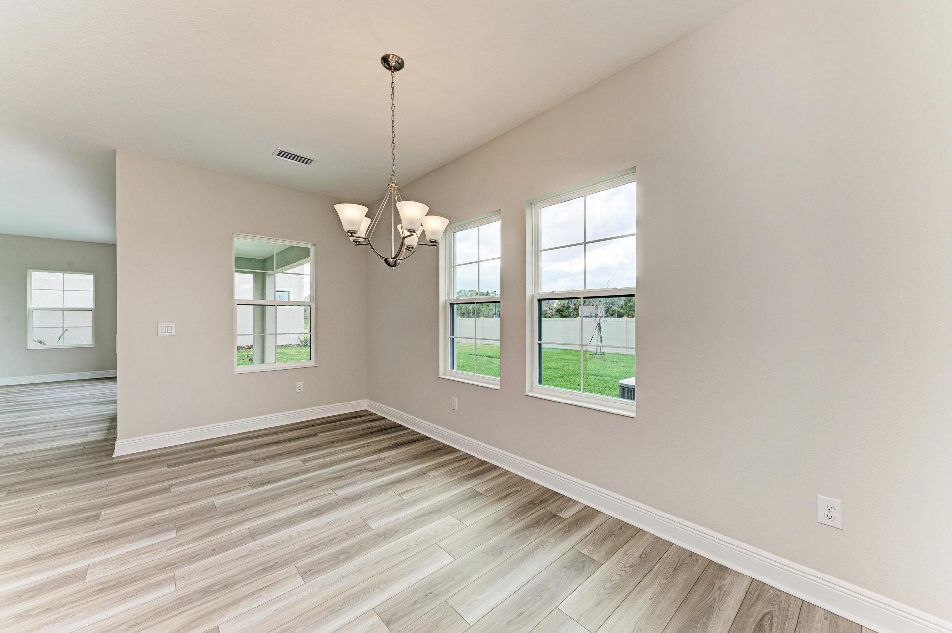 Kingfisher - 8509 Dove Bog Ter - Dining