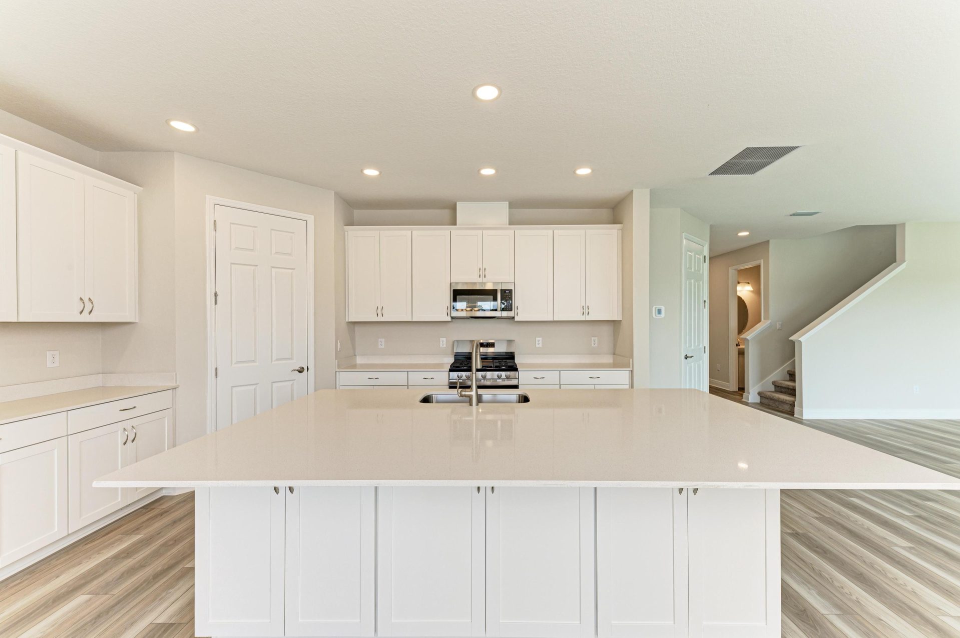 Kingfisher - 8509 Dove Bog Ter - Kitchen