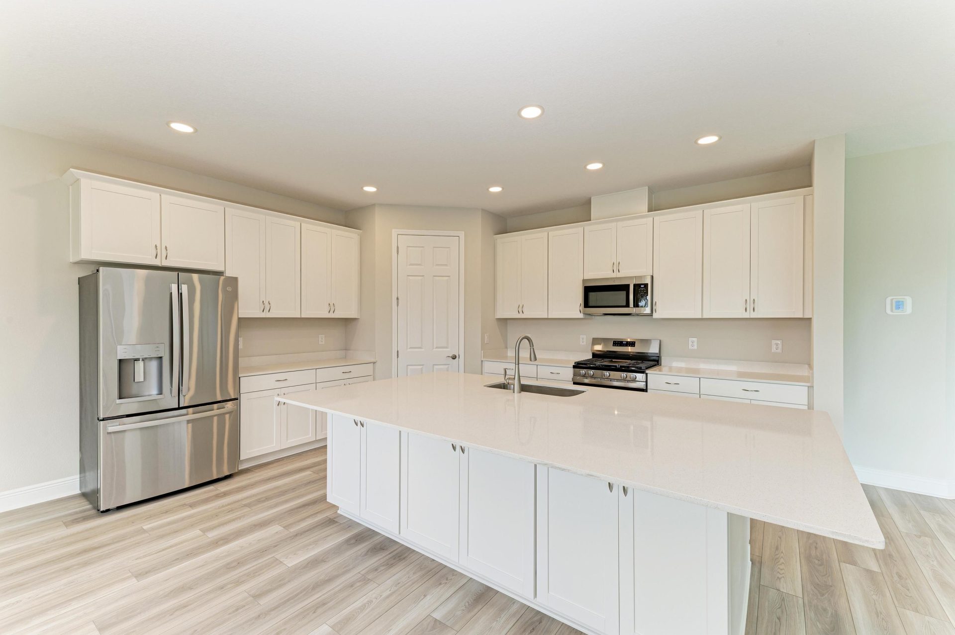 Kingfisher - 8509 Dove Bog Ter - Kitchen