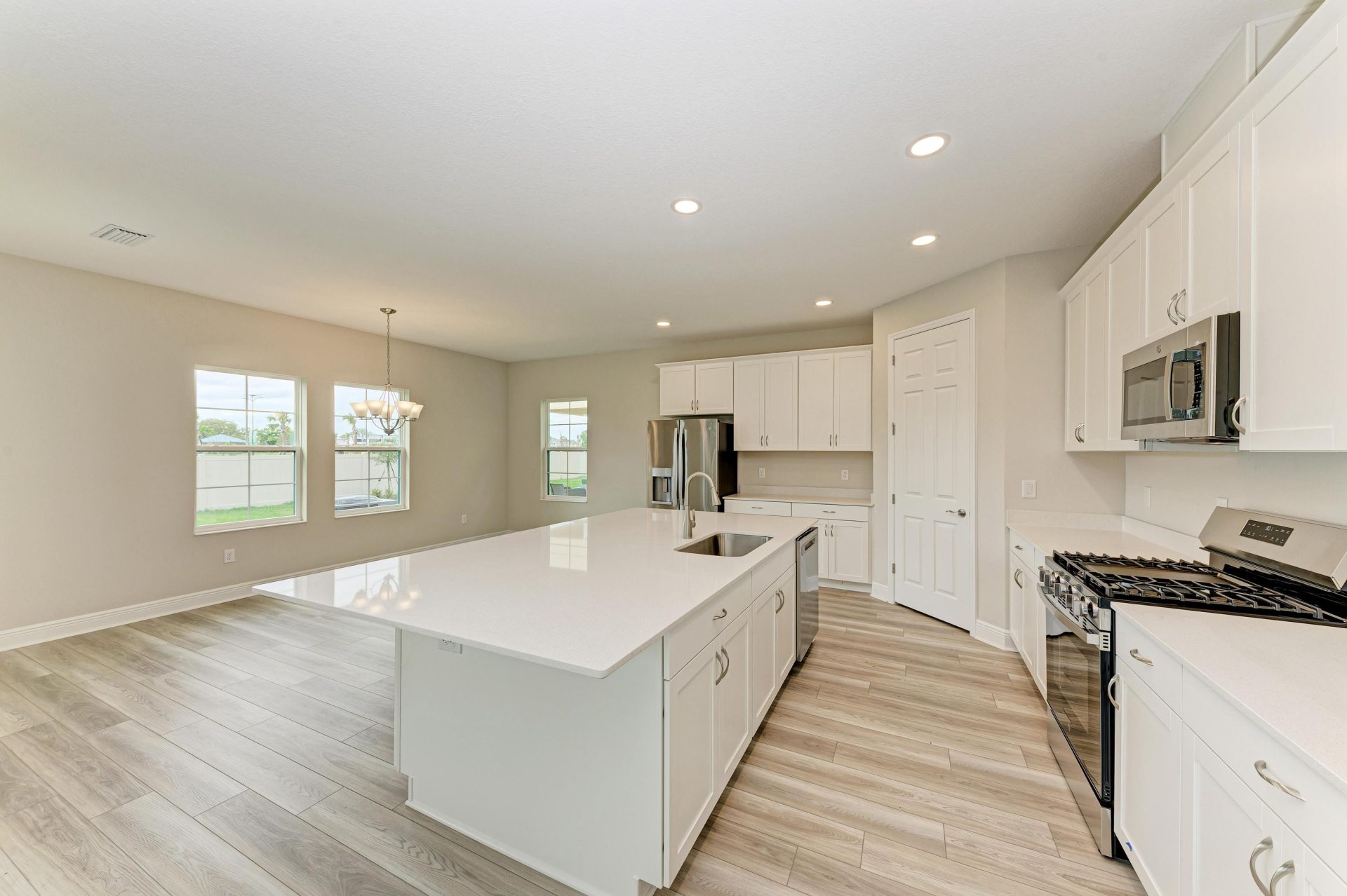 Kingfisher - 8509 Dove Bog Ter - Kitchen