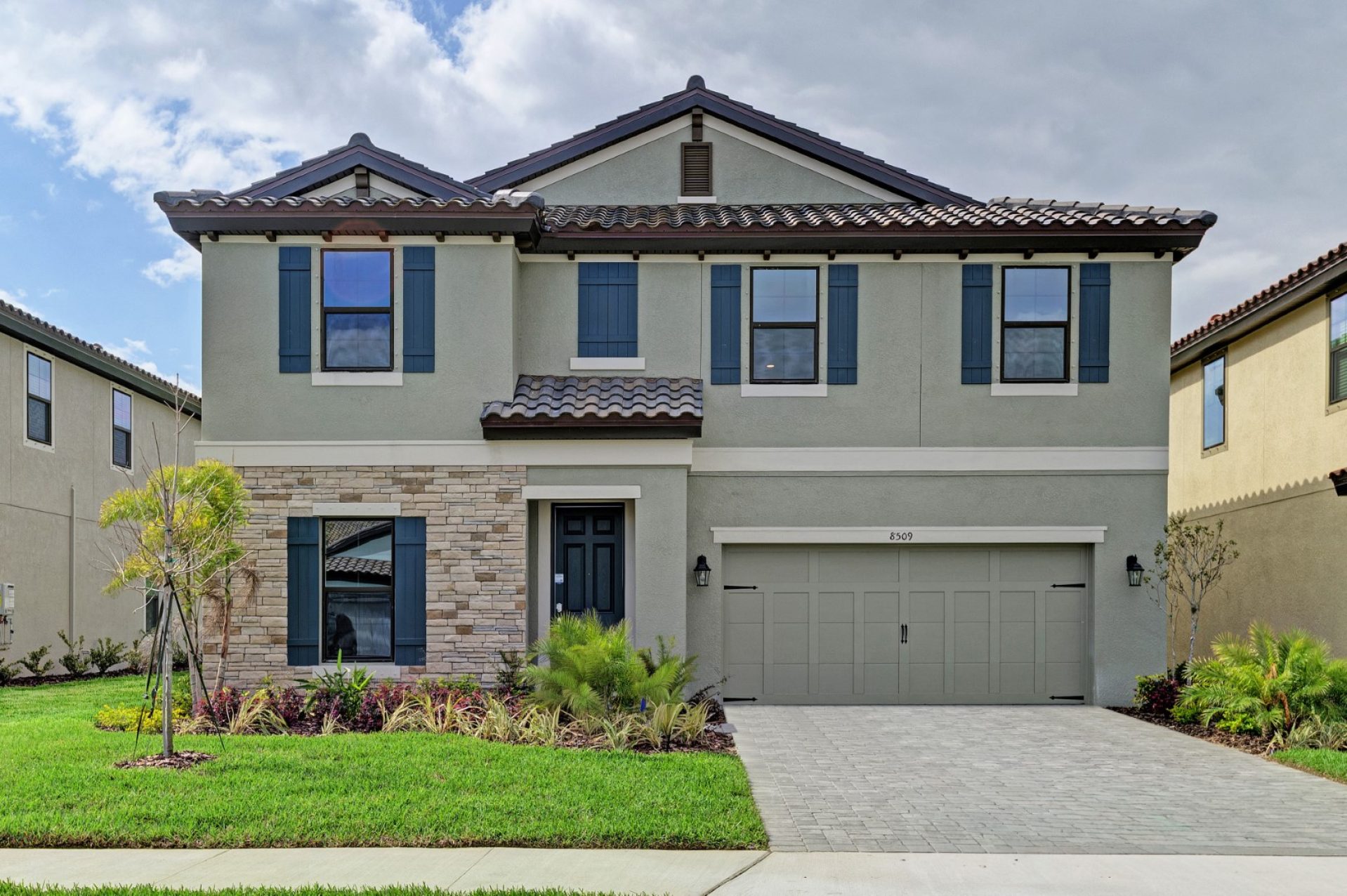 Kingfisher - 8509 Dove Bog Ter - Lot 145