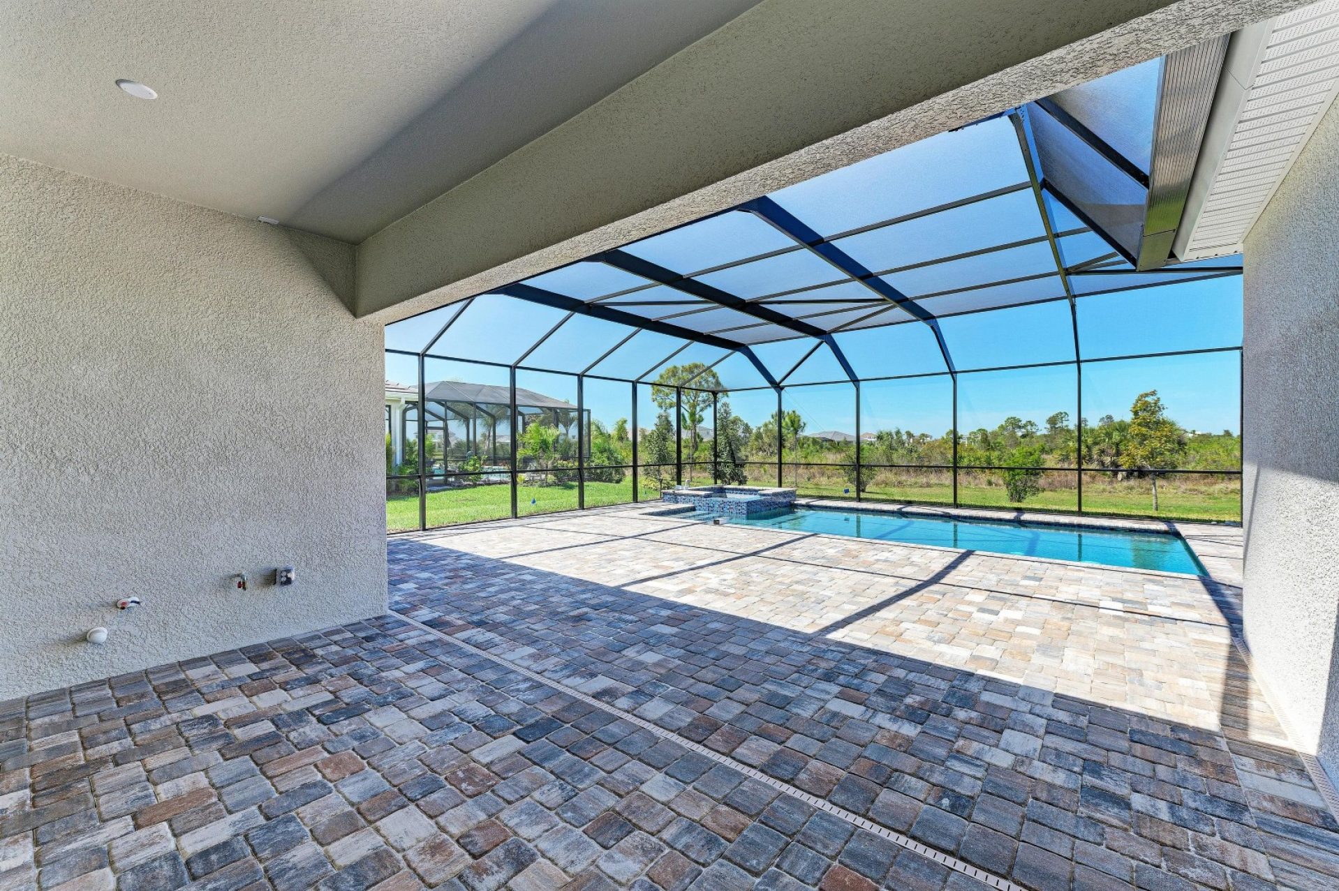 Longboat I - 11270 Blissby St - Pool