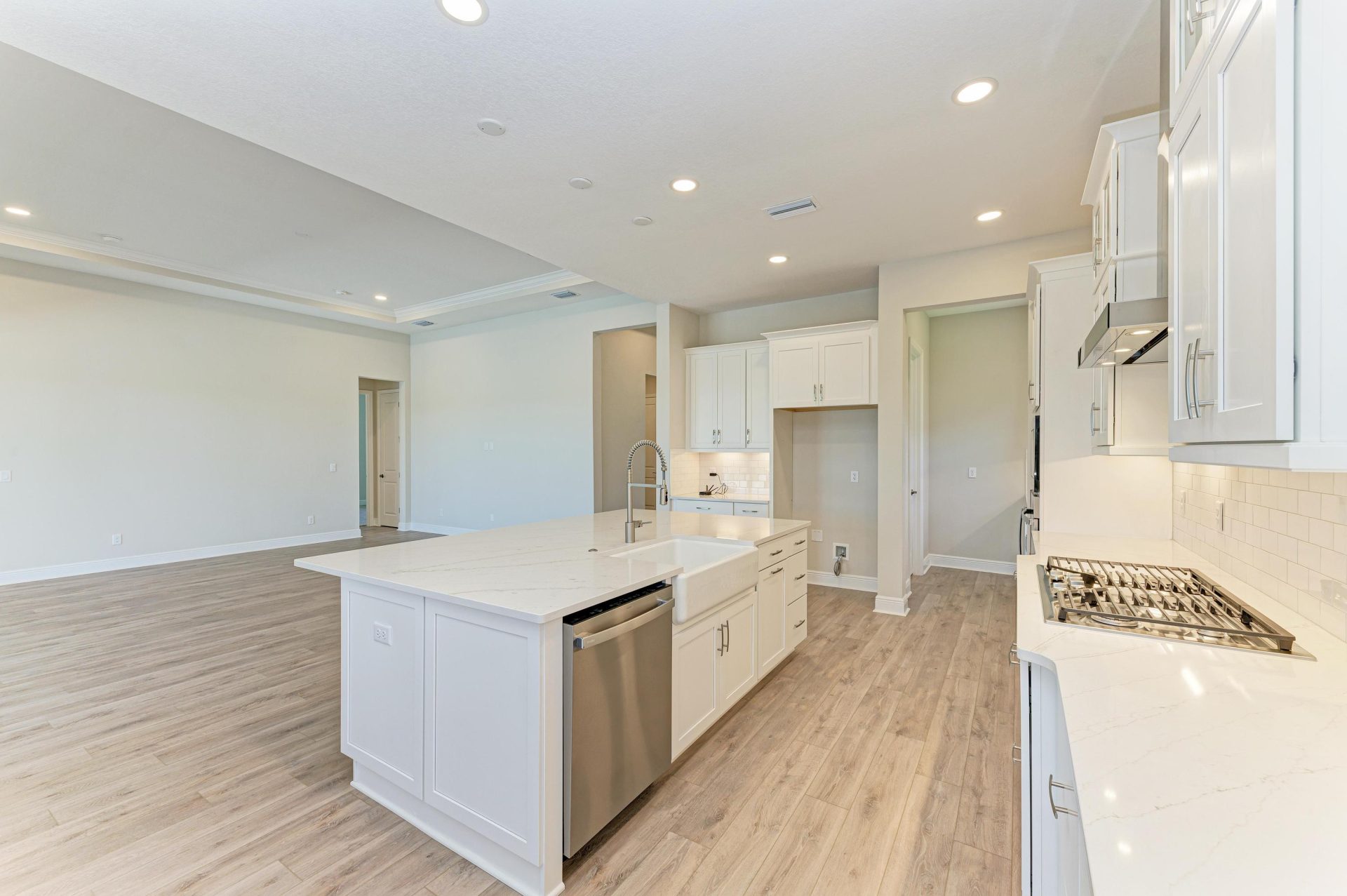 Longboat I - 11270 Blissby St - Gourmet Kitchen