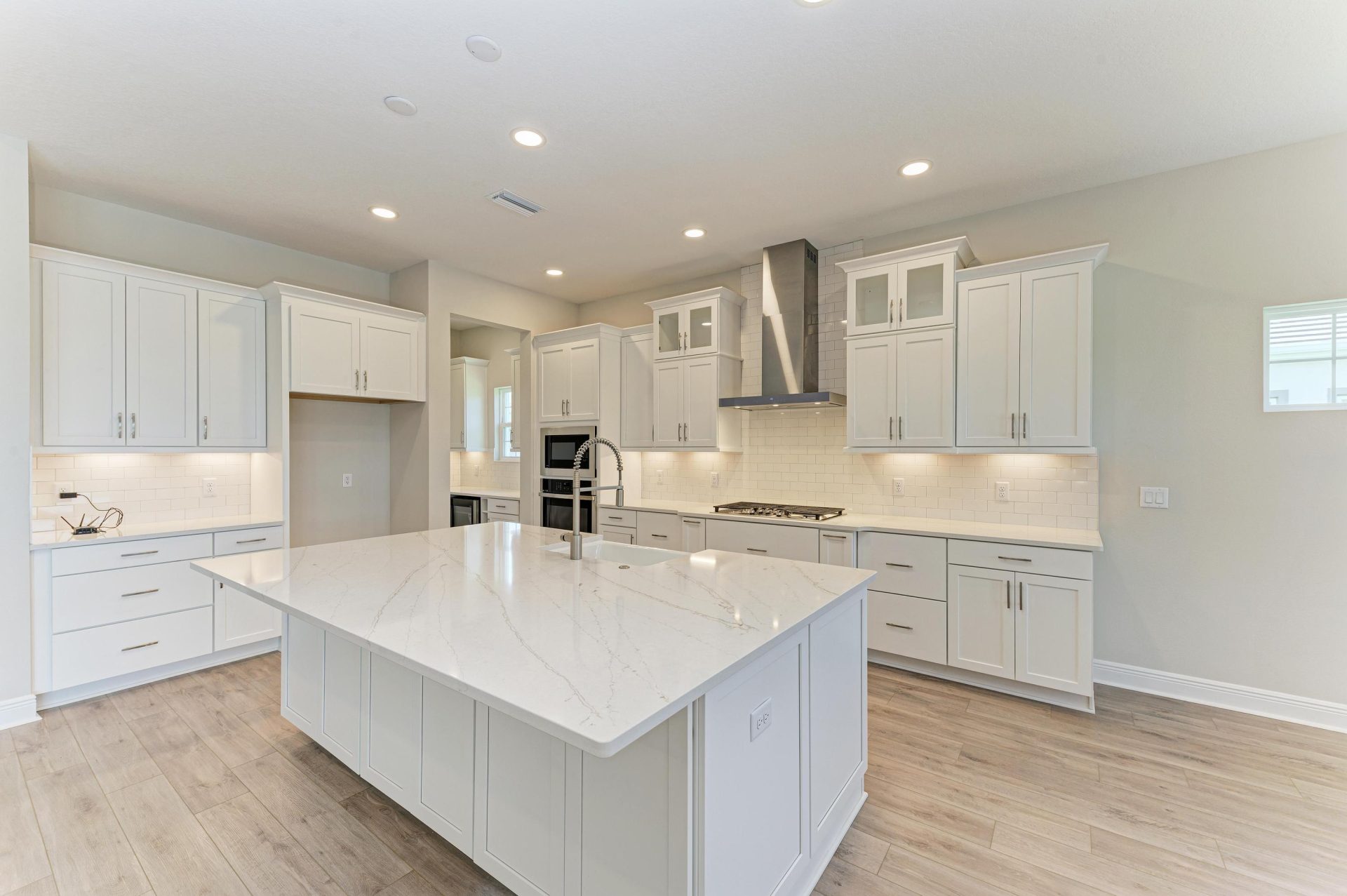 Longboat I - 11270 Blissby St - Gourmet Kitchen