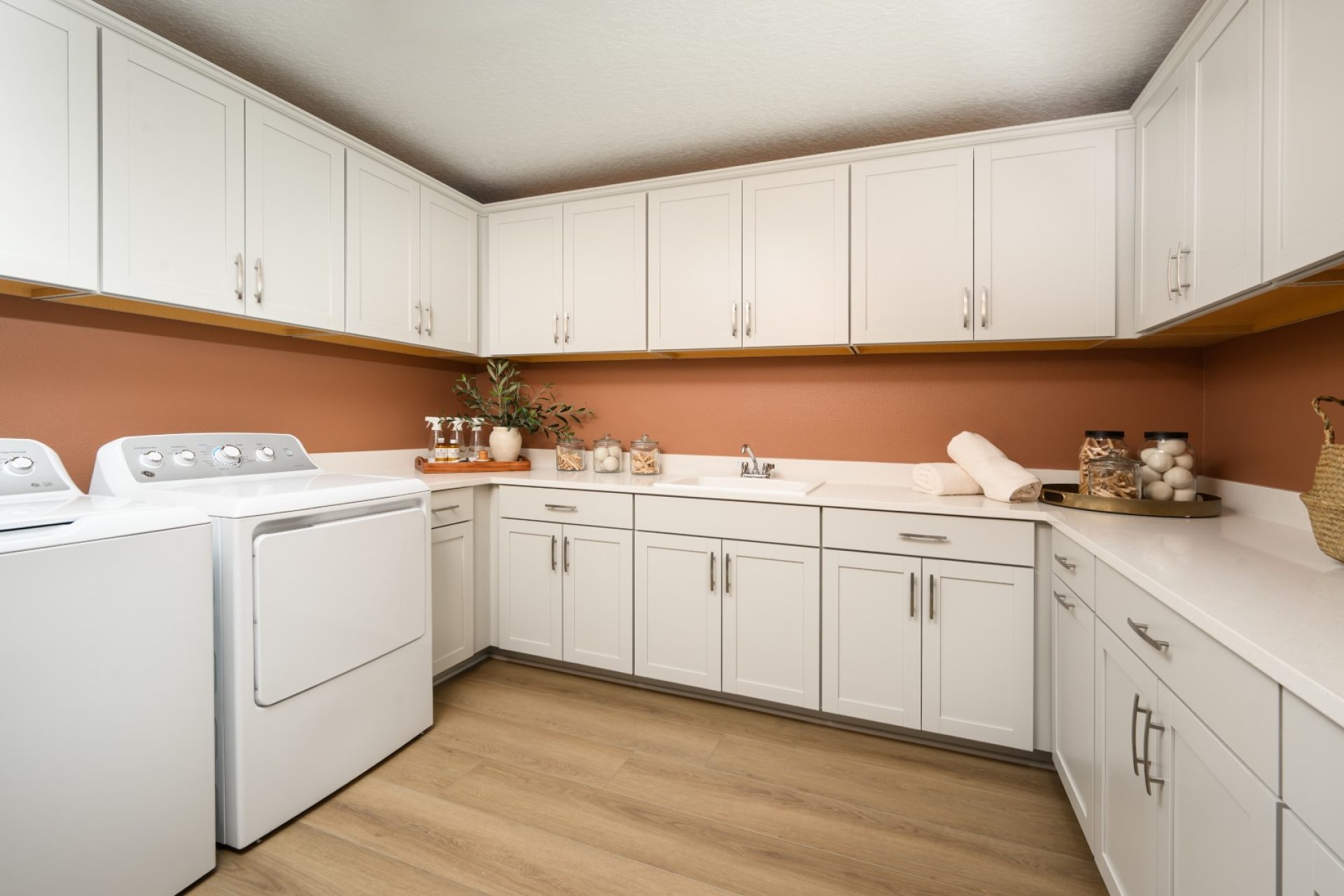 Westshore I at Pasadena Ridge | Laundry Room