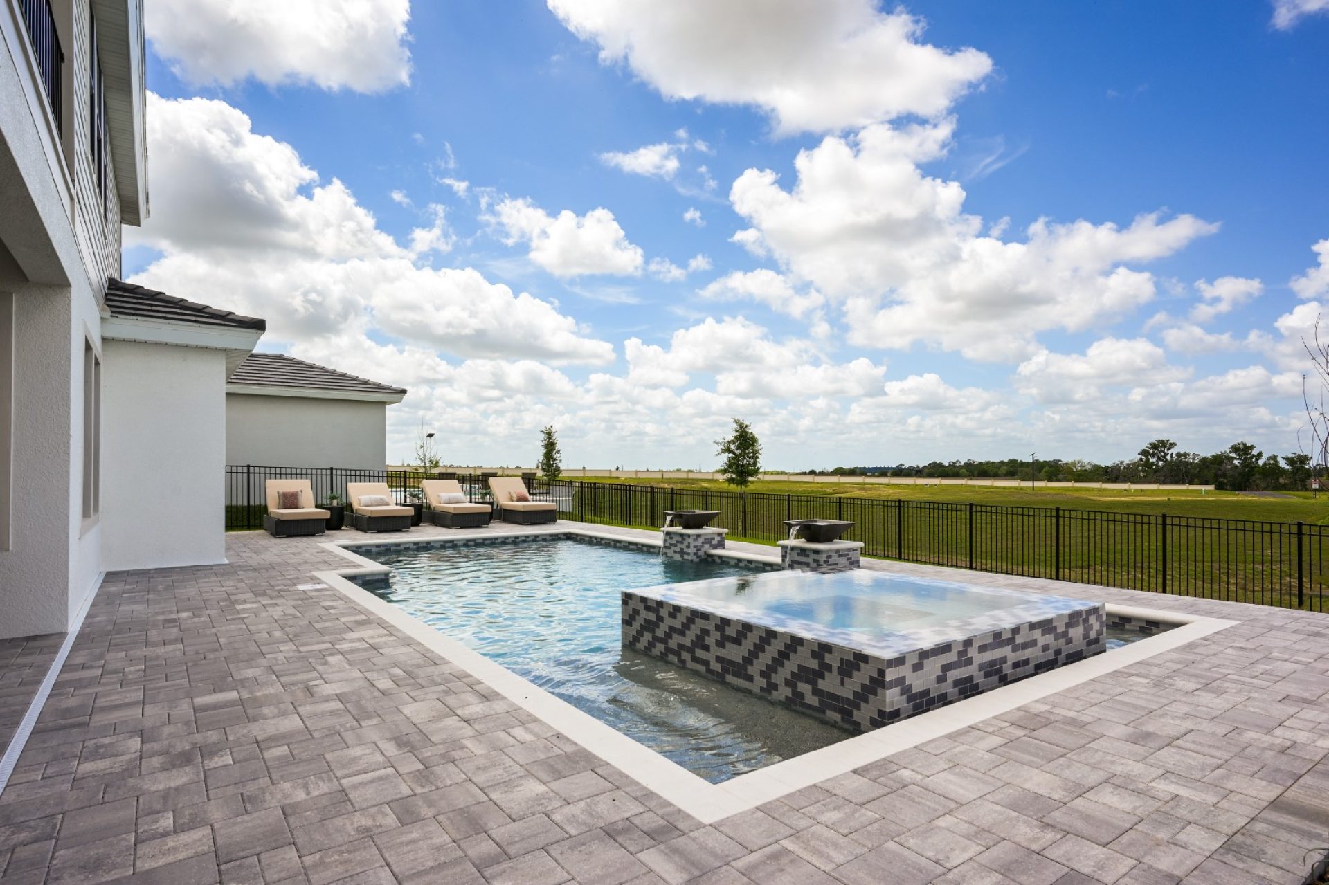 Westshore I at Pasadena Ridge | Outdoor Living
