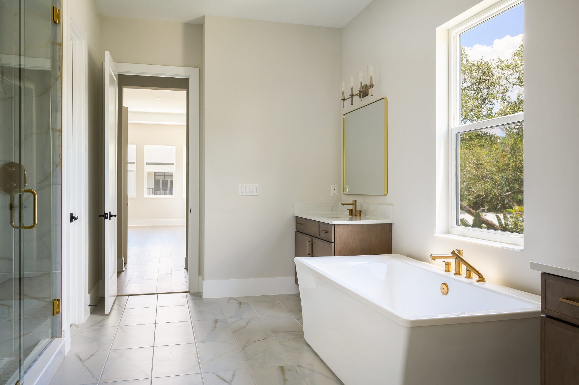 Madeira A | 4713 W Estrella St | Owner's Retreat