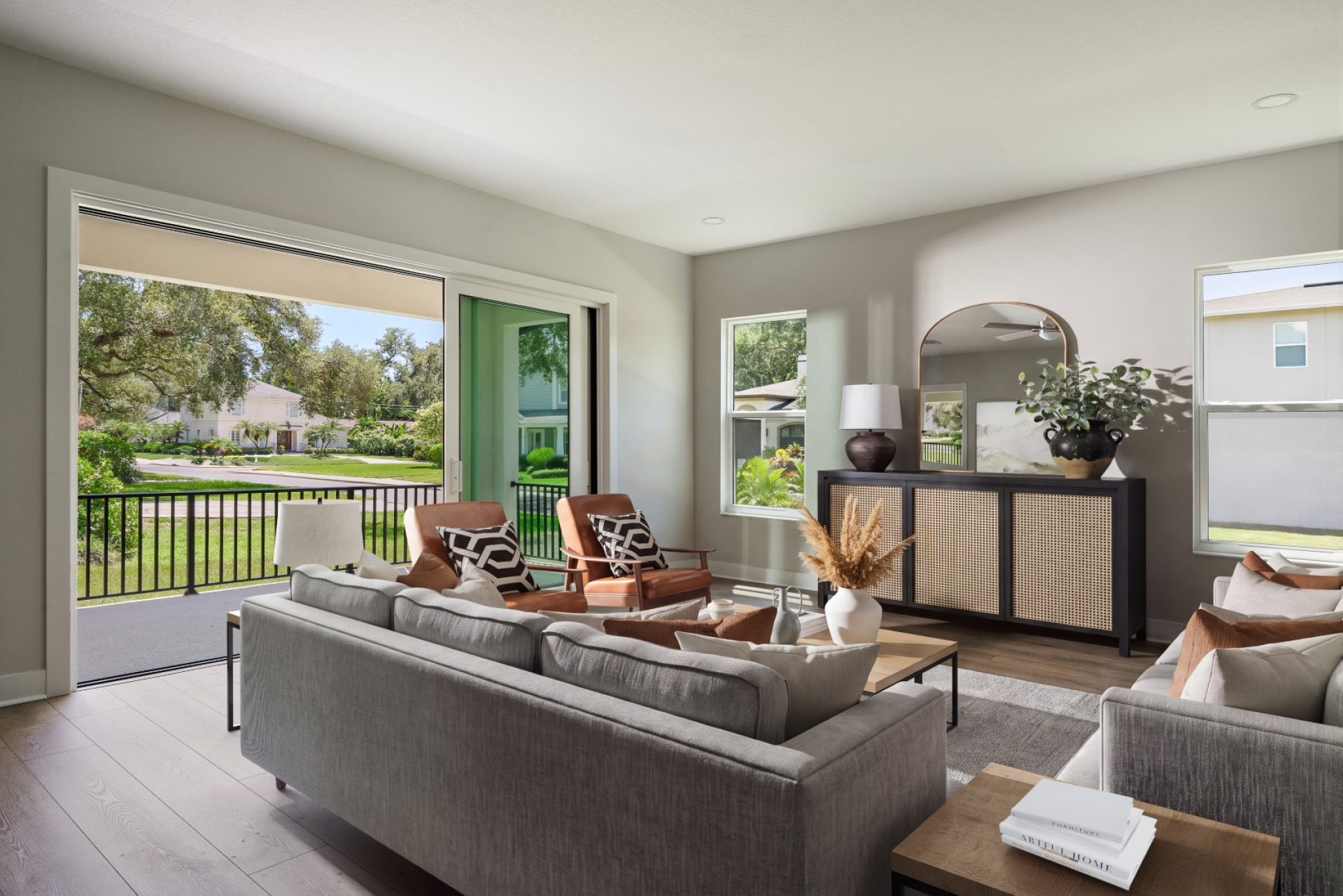 4020 W Cleveland St | Seabreeze A | Grand Room