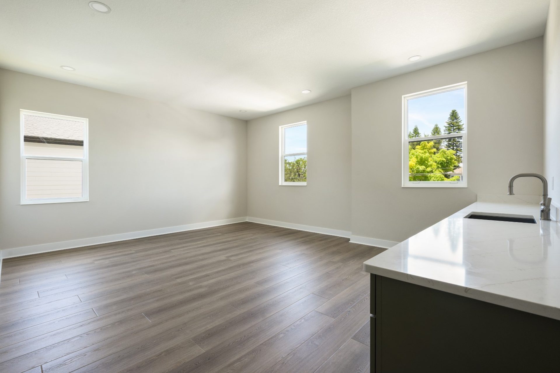 4018 W Cleveland St | Avocet B | Upstairs Bonus Room
