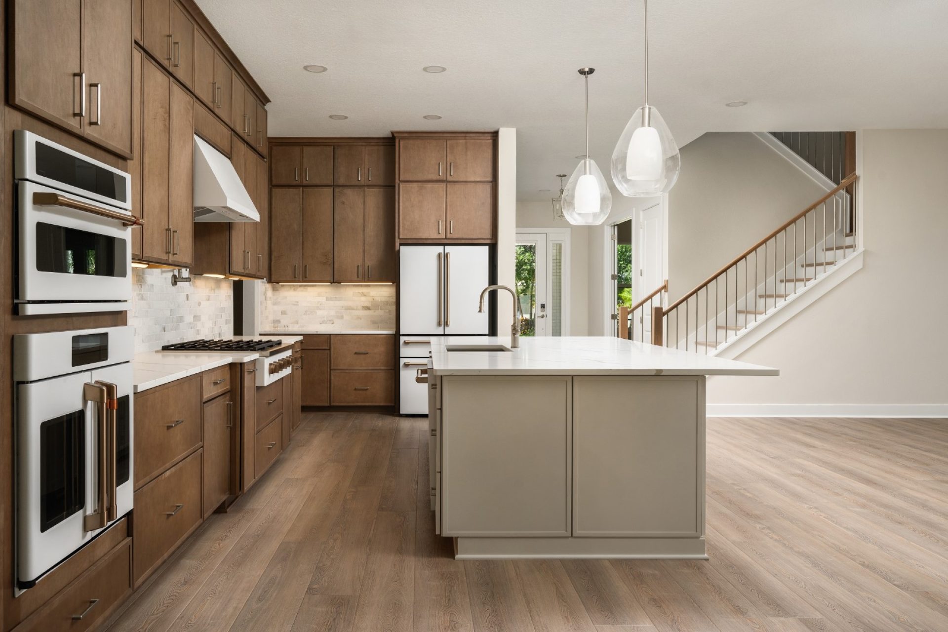 4018 W Cleveland St | Avocet B | Gourmet Kitchen